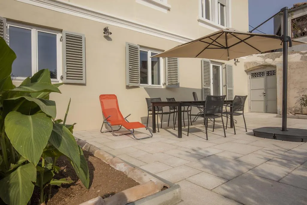 Apartments Villa Adrienne Mali Lošinj