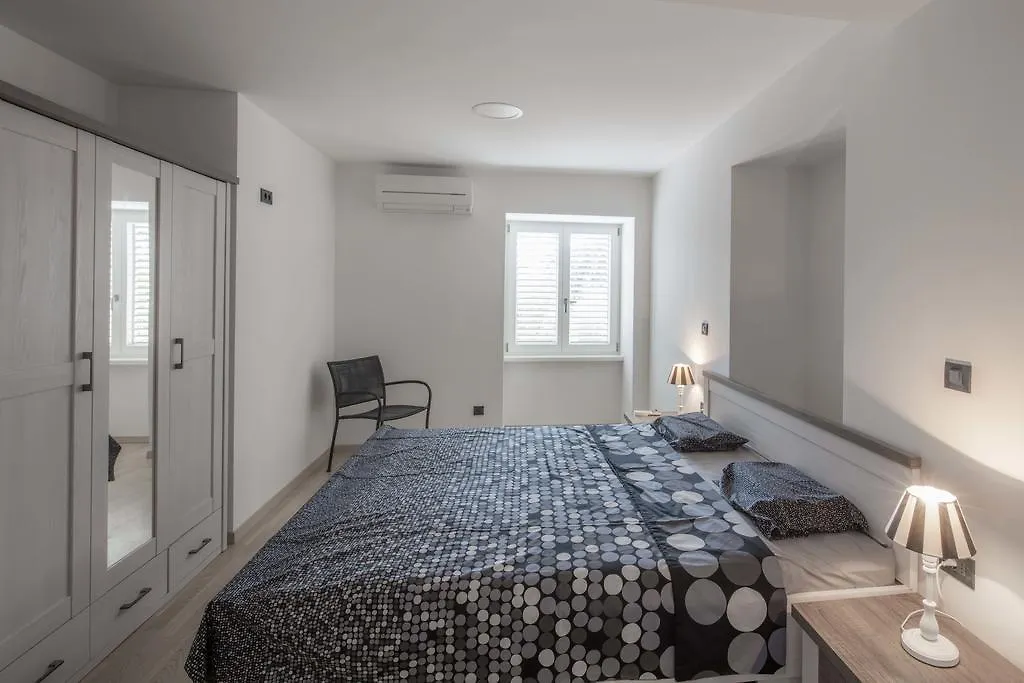 Apartments Villa Adrienne Mali Lošinj Croazia