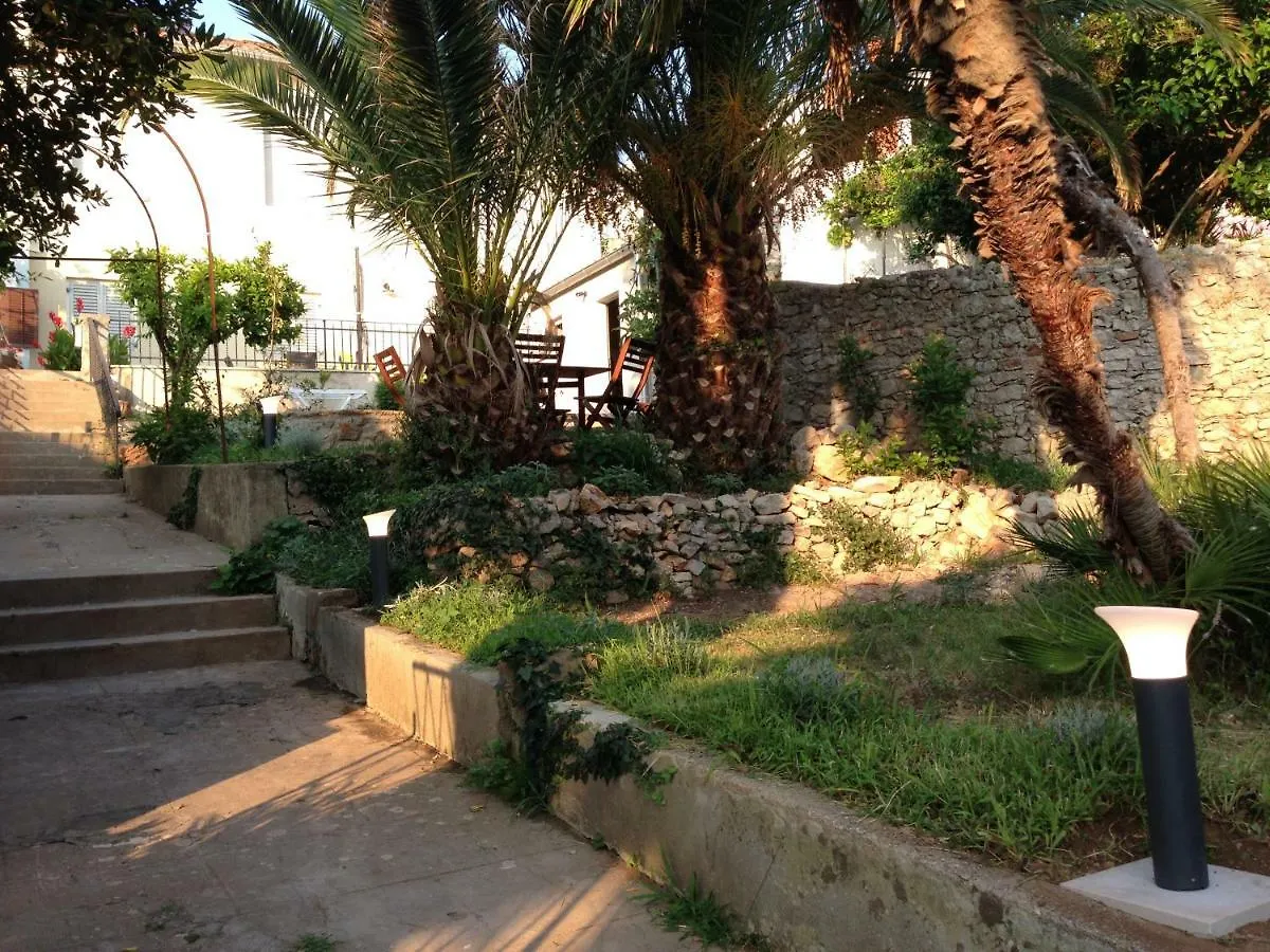Apartments Villa Adrienne Mali Lošinj