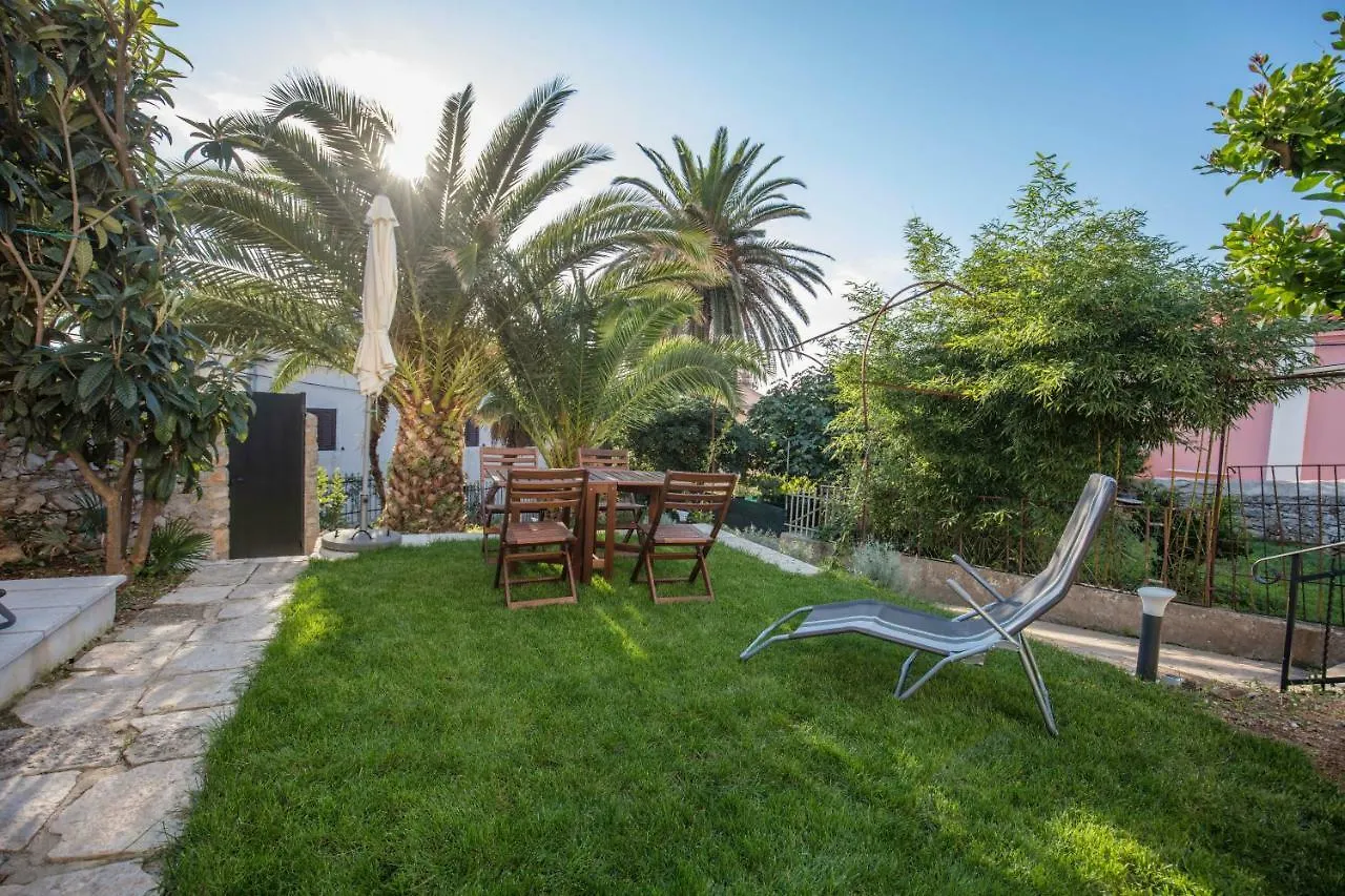 Apartments Villa Adrienne Mali Lošinj