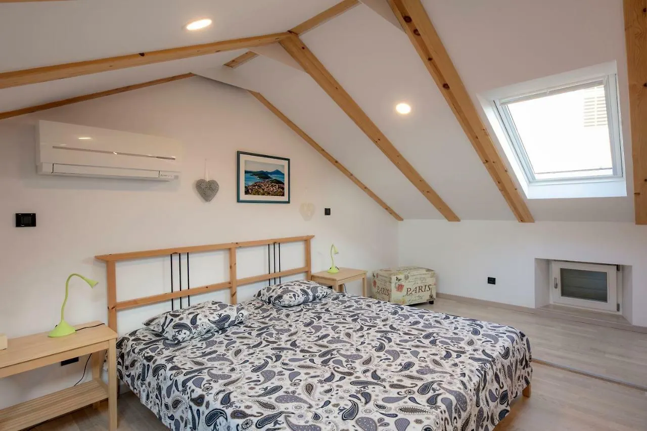 Apartments Villa Adrienne Mali Lošinj